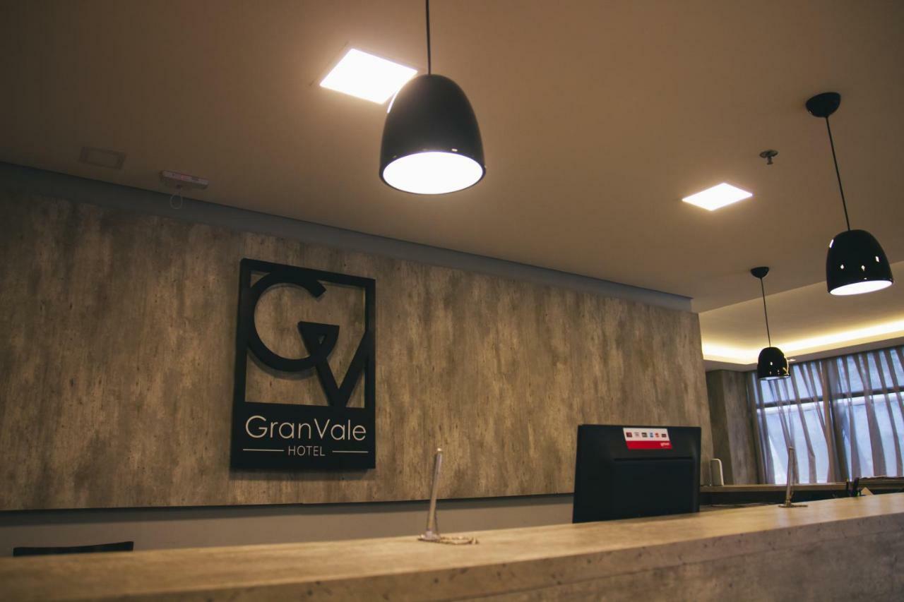 Summit Suites Hotel Касапава Экстерьер фото