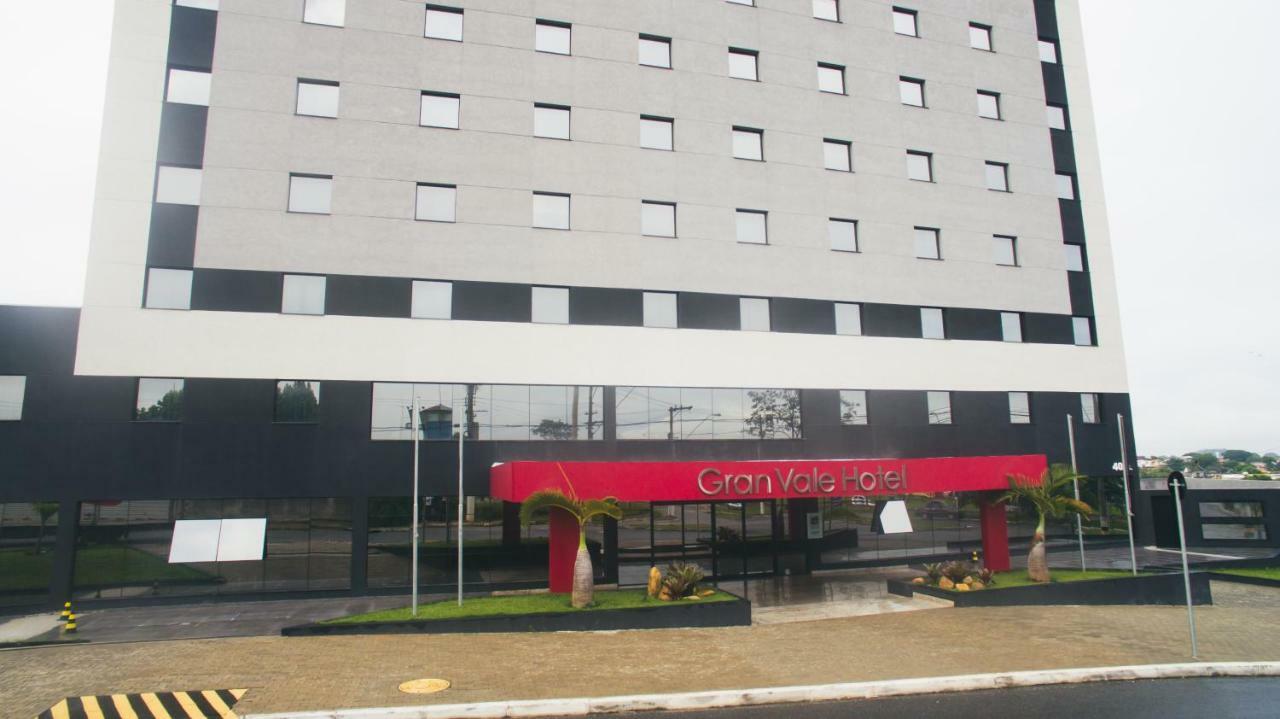 Summit Suites Hotel Касапава Экстерьер фото
