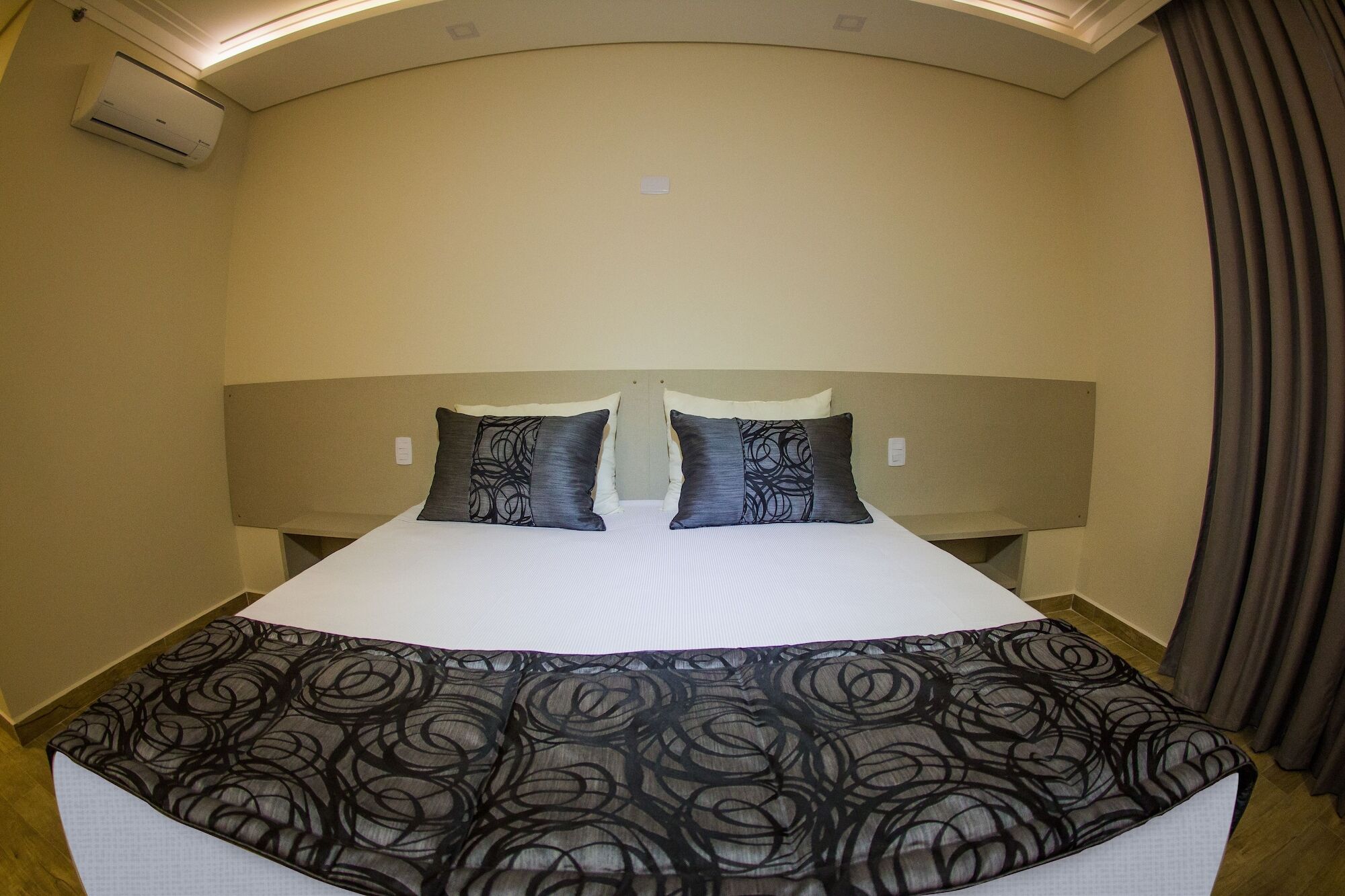 Summit Suites Hotel Касапава Экстерьер фото